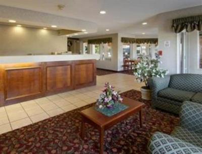 фото отеля Baymont Inn & Suites Dowagiac