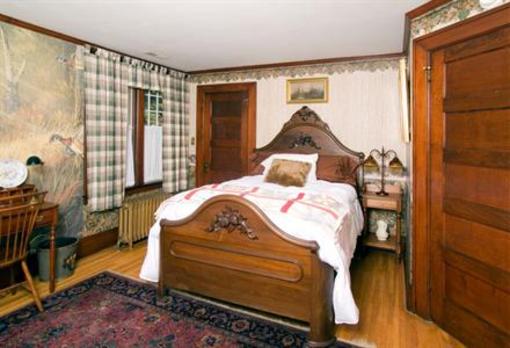 фото отеля Victorian Tudor Inn