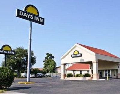 фото отеля Days Inn and Suites Conroe