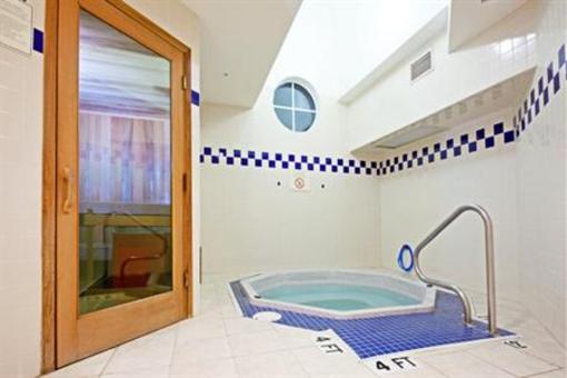 фото отеля Holiday Inn Express & Suites - Mt. Arlington