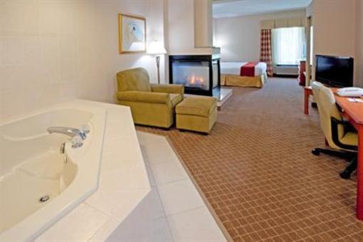 фото отеля Holiday Inn Express & Suites - Mt. Arlington