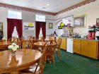 фото отеля Days Inn & Suites Pine Mountain - Maingate North of Callaway Gardens