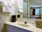 фото отеля Days Inn & Suites Pine Mountain - Maingate North of Callaway Gardens