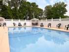 фото отеля Days Inn & Suites Pine Mountain - Maingate North of Callaway Gardens