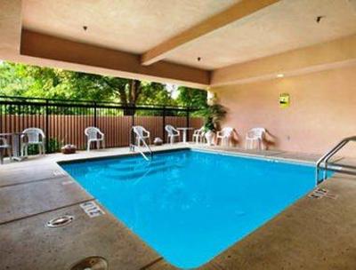 фото отеля Ramada Fresno