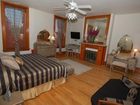 фото отеля Mt. Vernon Square Bed and Breakfast
