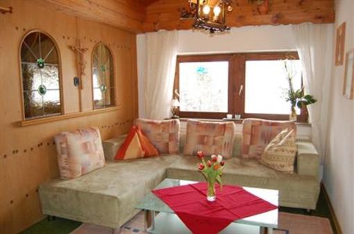 фото отеля Ferienwohnungen Unterluimes Telfes im Stubai