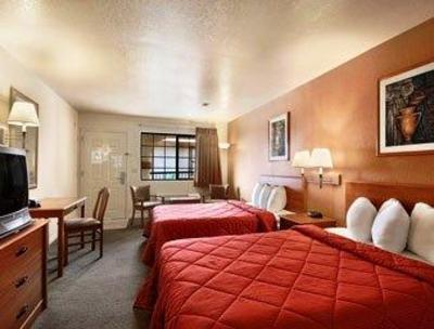 фото отеля Days Inn And Suites Braunig Lake