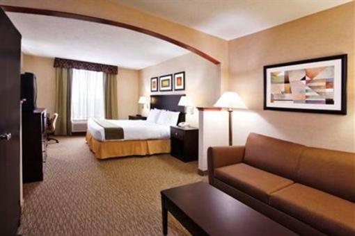 фото отеля Holiday Inn Express & Suites Cleveland - Streetsbro