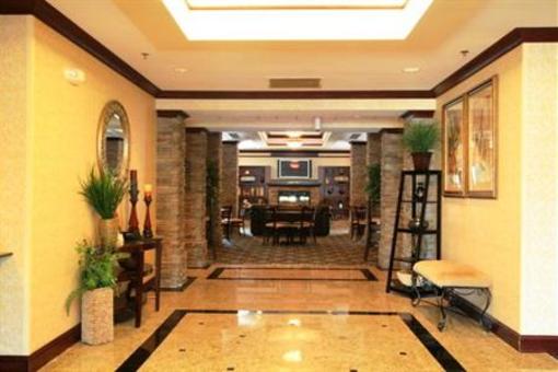 фото отеля Holiday Inn Express Suites Middleboro