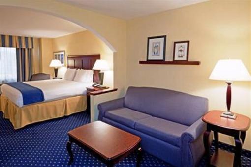 фото отеля Holiday Inn Express Suites Middleboro