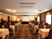 Holiday Inn Express Suites Middleboro
