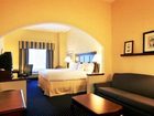 фото отеля Holiday Inn Express Suites Middleboro