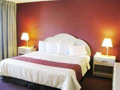 фото отеля Red Roof Inn Fresno - Yosemite Gateway