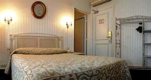 фото отеля Hotel De France Angers