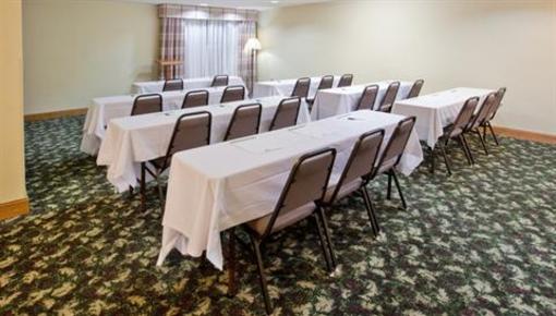 фото отеля Country Inn & Suites Hiram