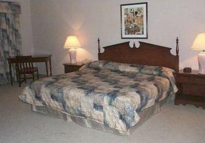 фото отеля Regency Inn and Suites West Springfield