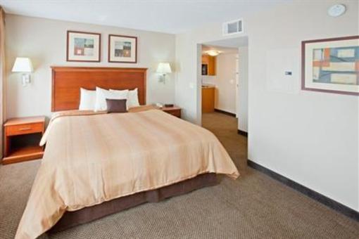 фото отеля Candlewood Suites Indianapolis Dwtn Medical Dist