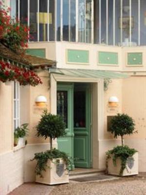 фото отеля Hotel-Restaurant La Chaine d'Or