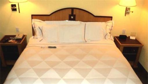 фото отеля Radisson Hotel Chatsworth