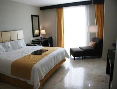 фото отеля Holiday Inn Express Ciudad del Carmen