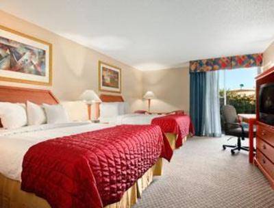 фото отеля Baymont Inn & Suites Florida Mall/Orlando
