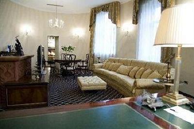 фото отеля Golden Tulip Hotel Yerevan