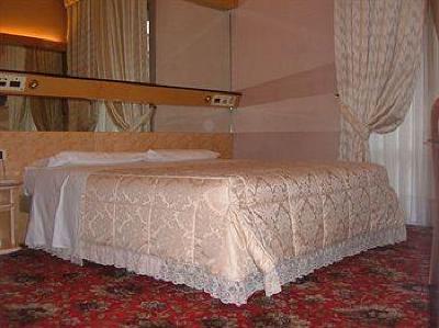 фото отеля Hotel Roma Cesano Boscone