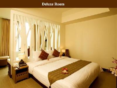 фото отеля Maninarakorn Hotel Chiang Mai