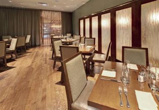 фото отеля Crowne Plaza Glen Ellyn Lombard