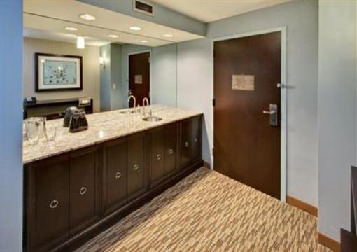 фото отеля Crowne Plaza Glen Ellyn Lombard