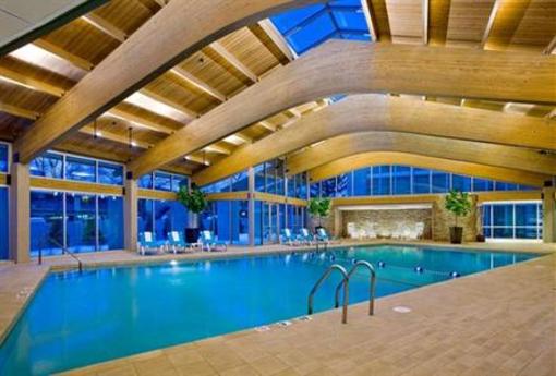 фото отеля Crowne Plaza Glen Ellyn Lombard