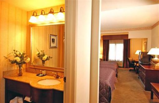 фото отеля Comfort Suites Perimeter Center
