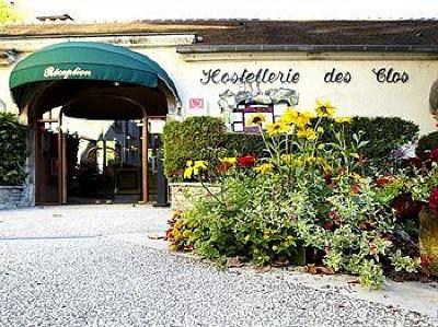 фото отеля Logis Hostellerie Des Clos