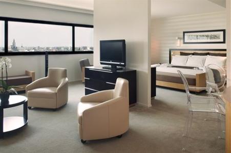 фото отеля Crowne Plaza Lille Hotel