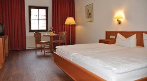 фото отеля Landhotel Rugen