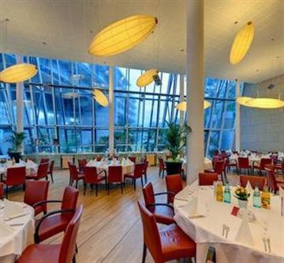 фото отеля Kongresshotel Potsdam Am Templiner See