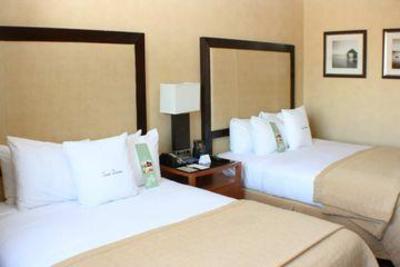 фото отеля Doubletree Guest Suites Washington D.C.