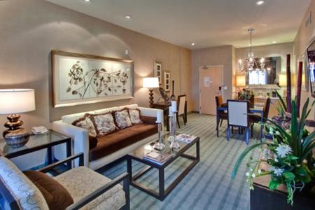 фото отеля Holiday Inn Express Hotel and Suites Las Vegas 215 Beltway