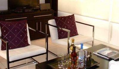 фото отеля Lumina Luxury Suites