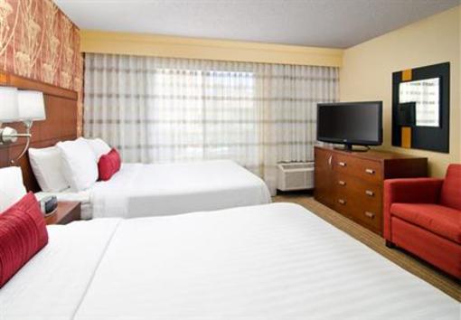 фото отеля Courtyard by Marriott Irvine John Wayne Airport Orange County