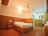 Mahendra Hotel