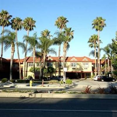 фото отеля Garden Inn Motel San Gabriel