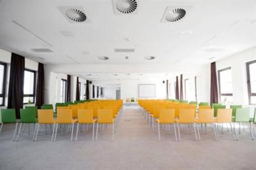 фото отеля Ibis Styles Gdynia Reda