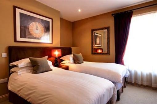 фото отеля Trents Guest House Midhurst