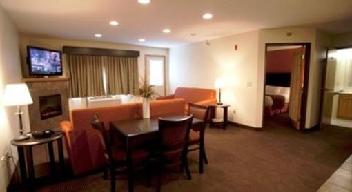 фото отеля AmericInn Lodge & Suites Sartell