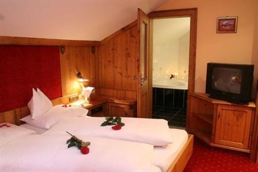 фото отеля Jagdhof Hotel Riezlern