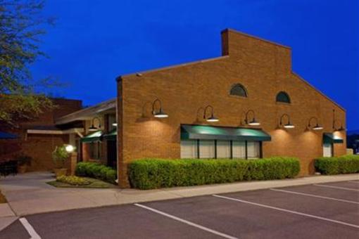 фото отеля Holiday Inn Cartersville White