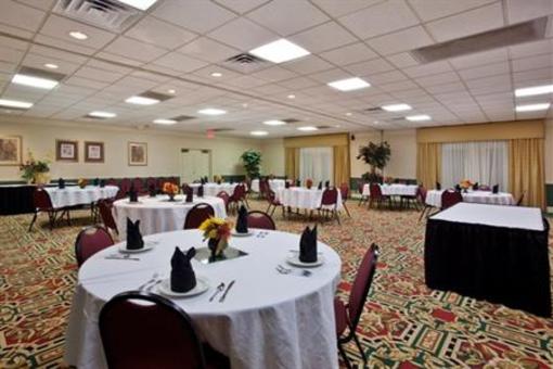 фото отеля Holiday Inn Cartersville White