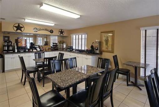фото отеля BEST WESTERN Brady Inn